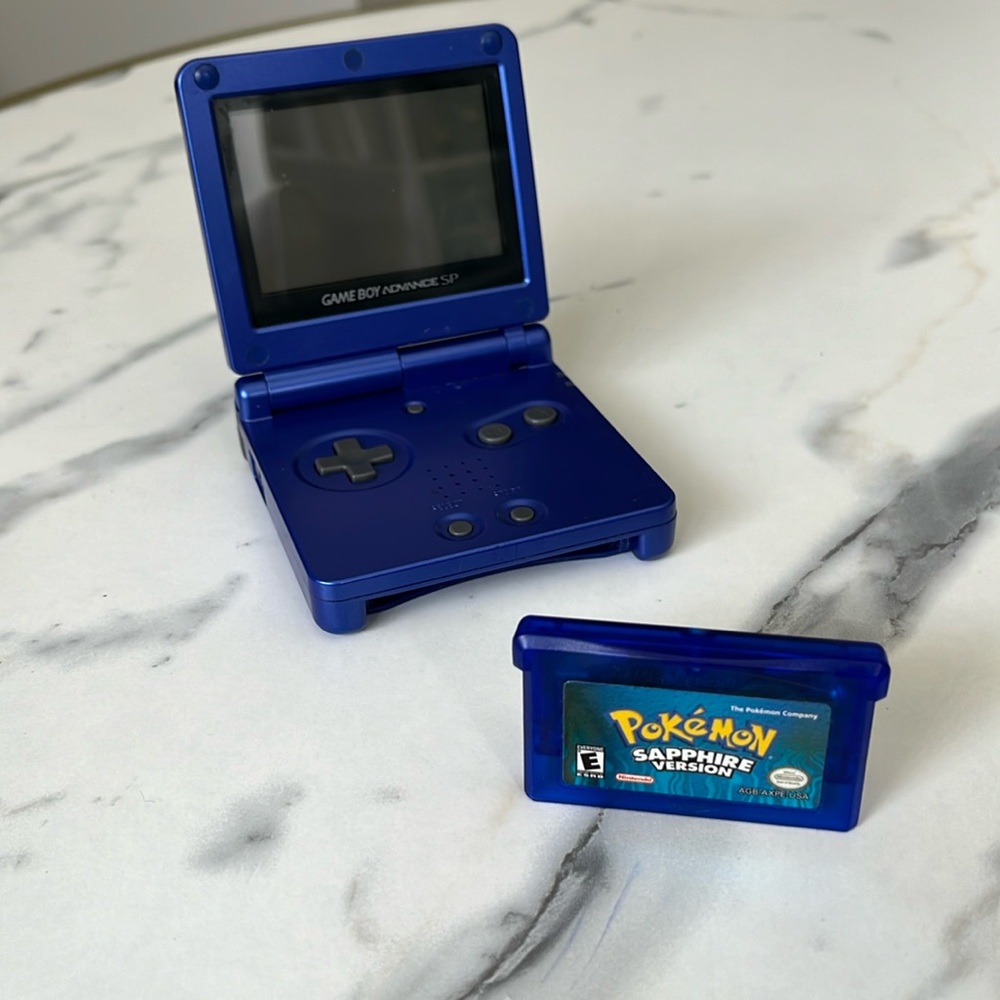 Gameboy Advance and Pokemon Sapphire Version